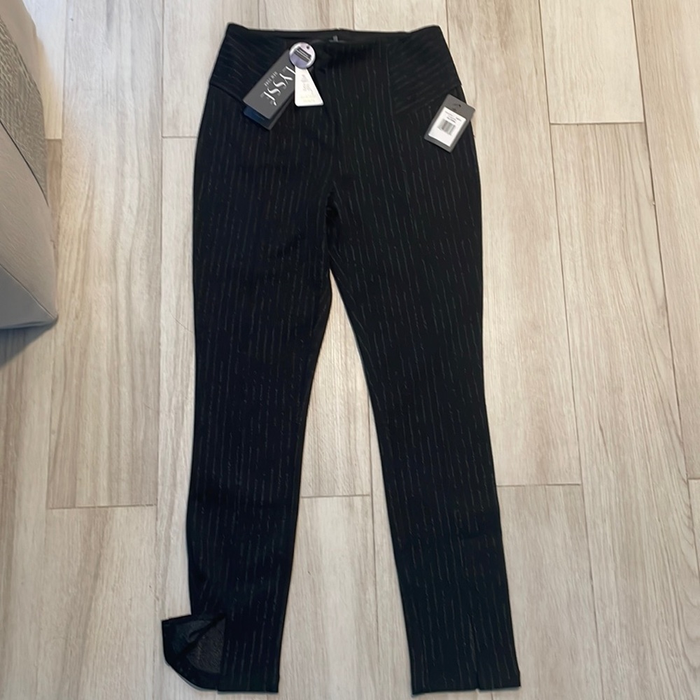 LYSSE Kick Front Crop Legging - NWT